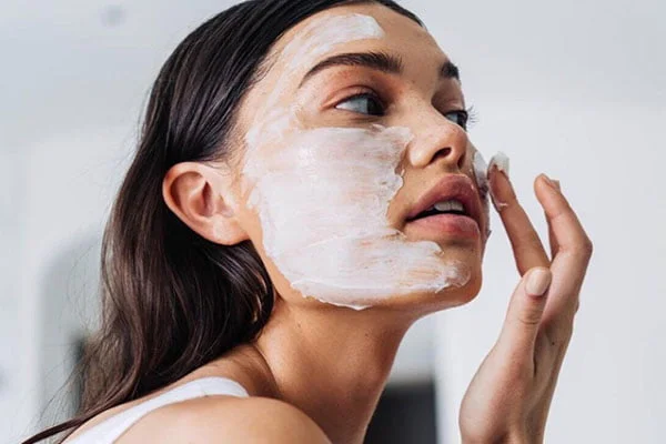 Mặt nạ trị mụn cung cấp một lượng dưỡng chất và thành phần điều trị mụn dồi dào Mặt nạ trị mụn cung cấp một lượng dưỡng chất và thành phần điều trị mụn dồi dào