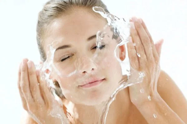 Cẩn thận trong việc lựa chọn và làm theo hướng dẫn đắp mặt nạ trị mụn đúng cách Cẩn thận trong việc lựa chọn và làm theo hướng dẫn đúng cách